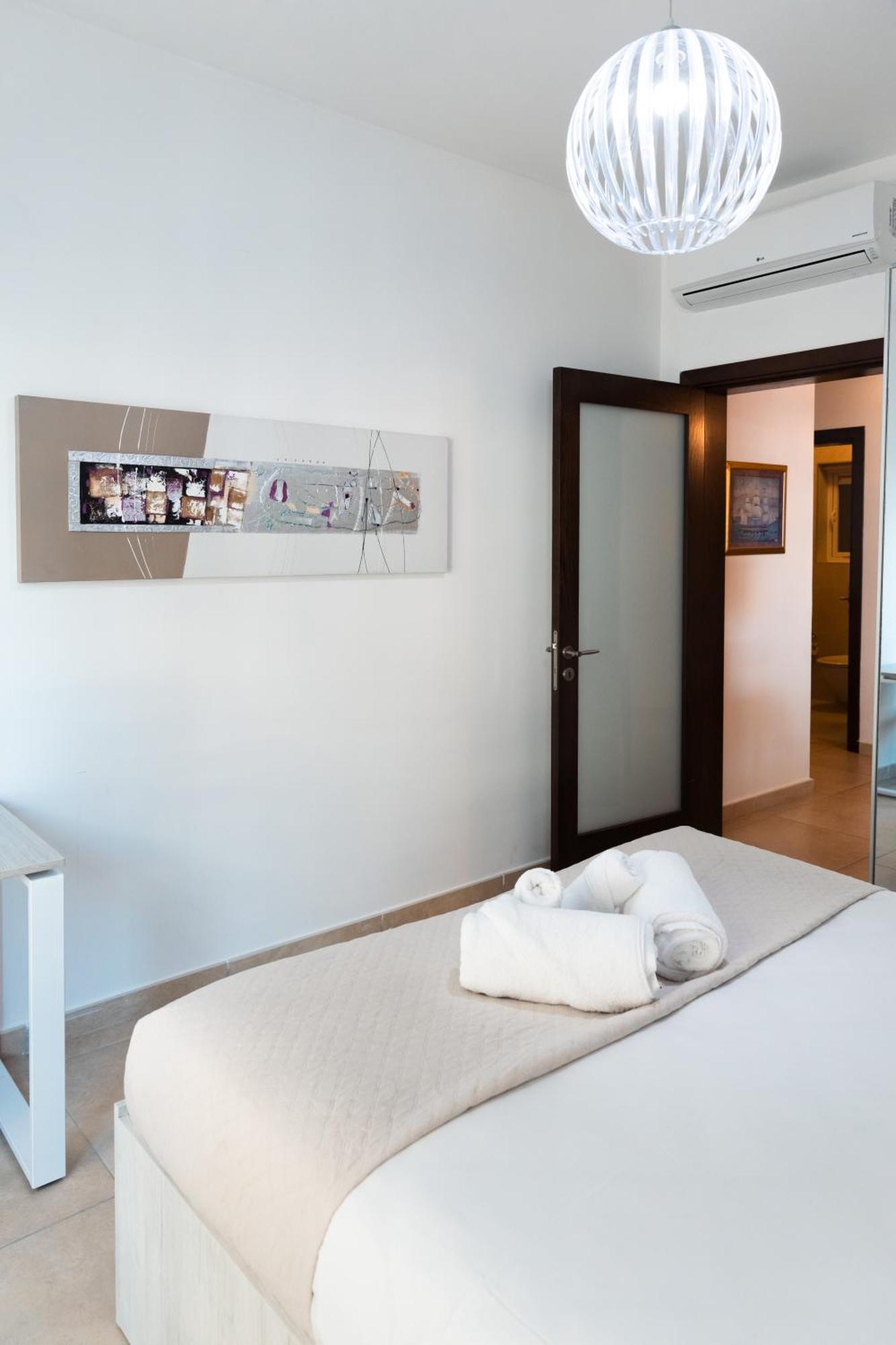 Luxury Seafront 3Br With Pool By Arcobnb Sliema Bagian luar foto