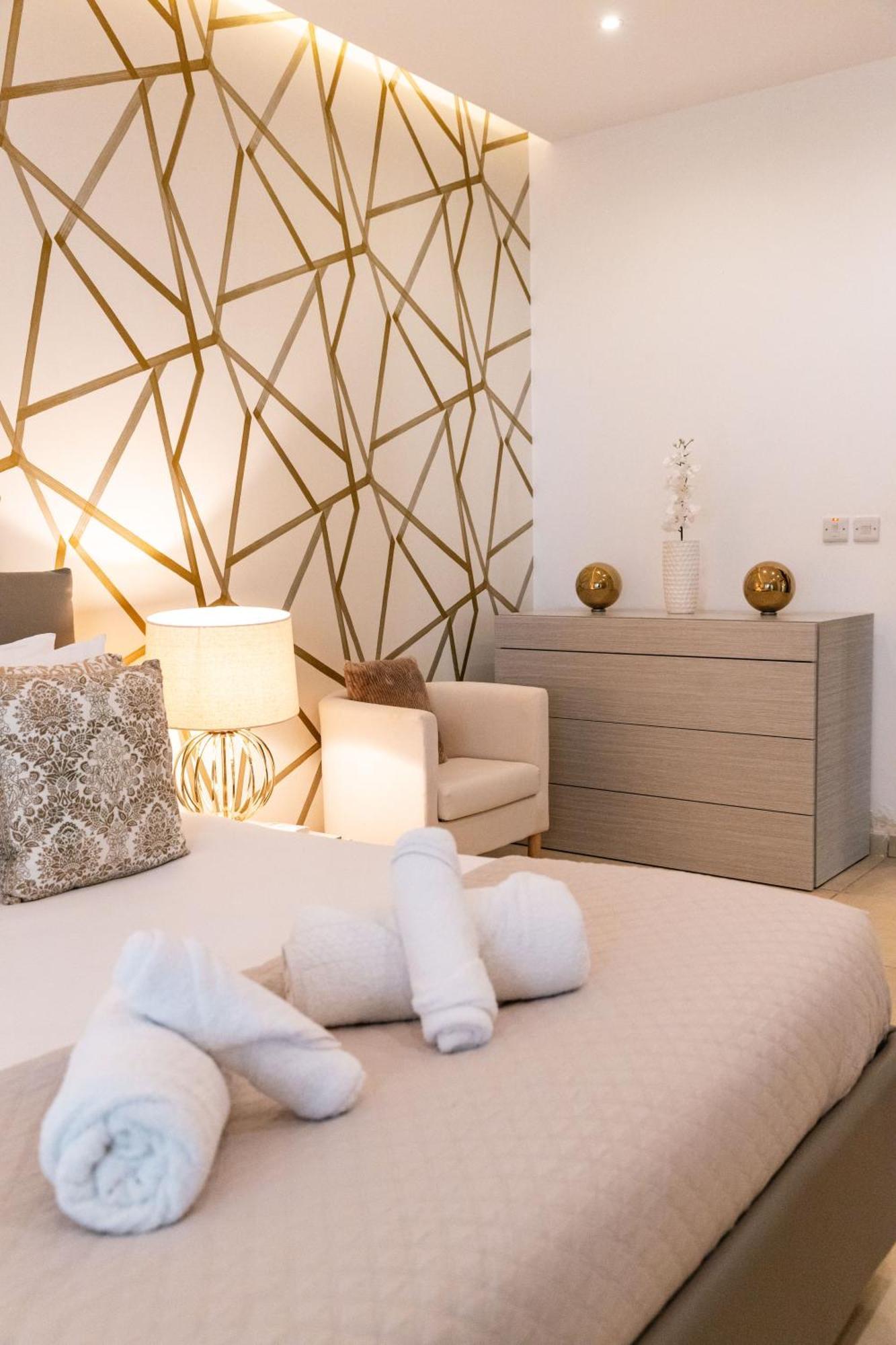 Luxury Seafront 3Br With Pool By Arcobnb Sliema Bagian luar foto