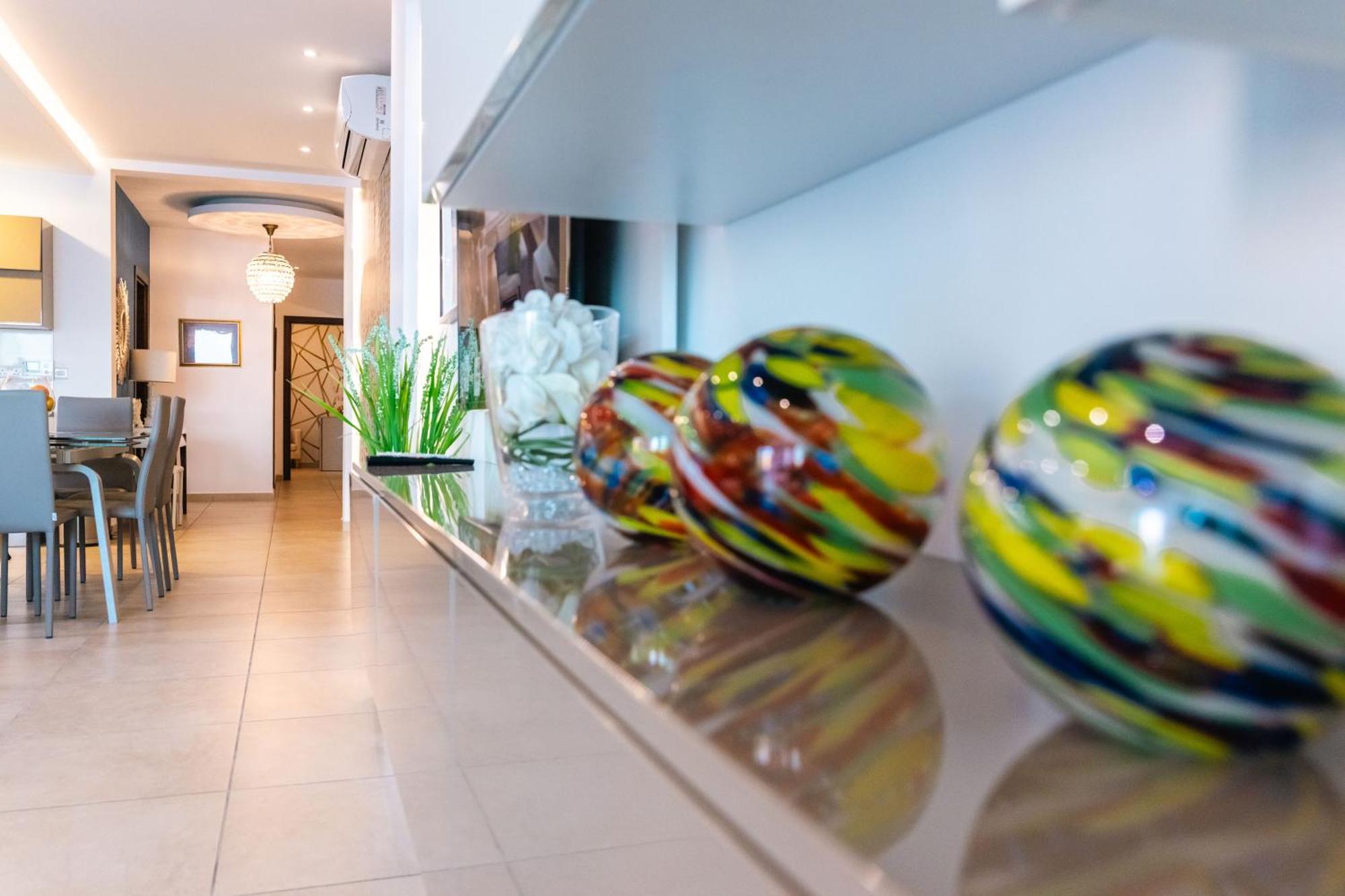 Luxury Seafront 3Br With Pool By Arcobnb Sliema Bagian luar foto