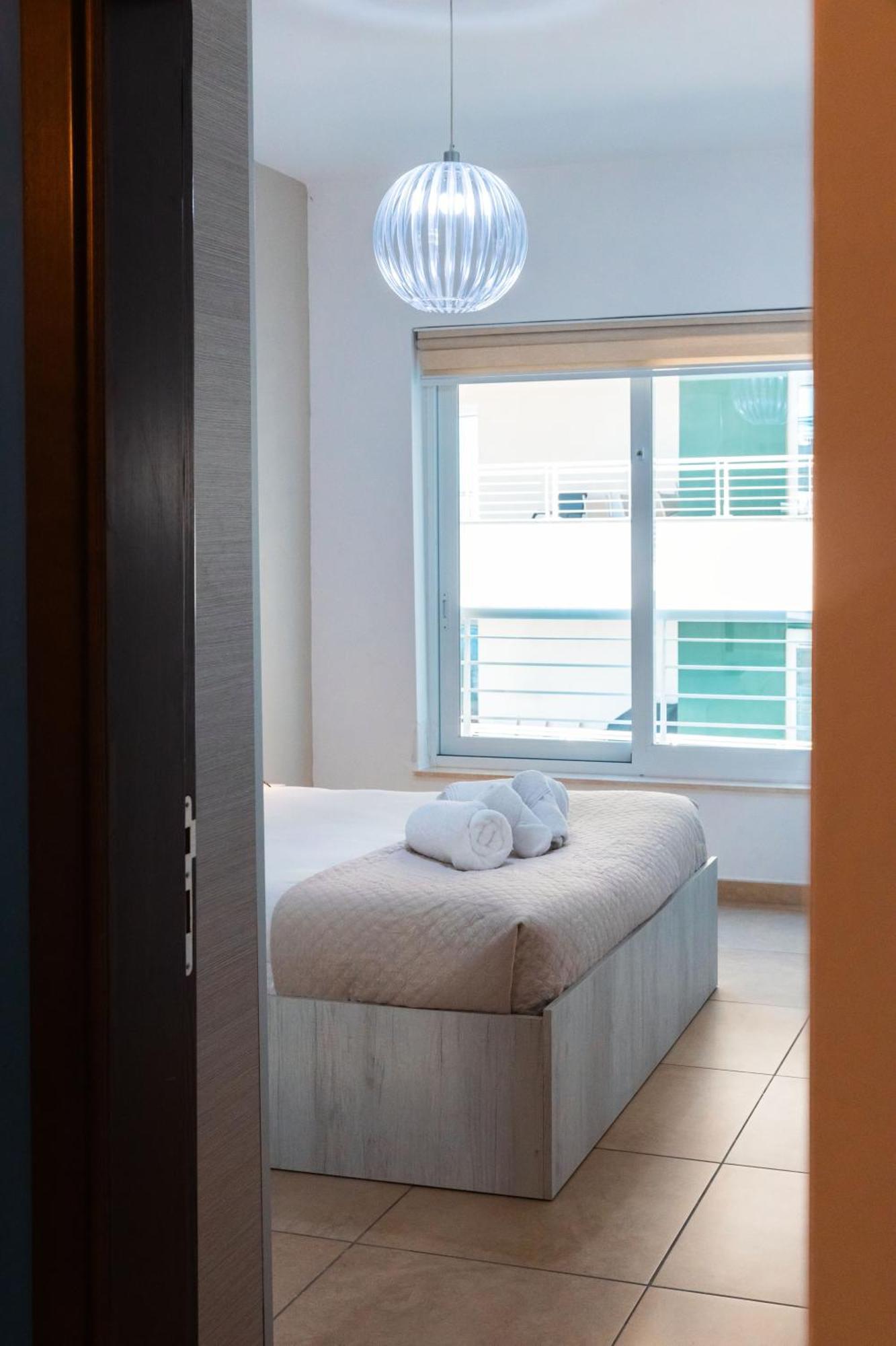 Luxury Seafront 3Br With Pool By Arcobnb Sliema Bagian luar foto