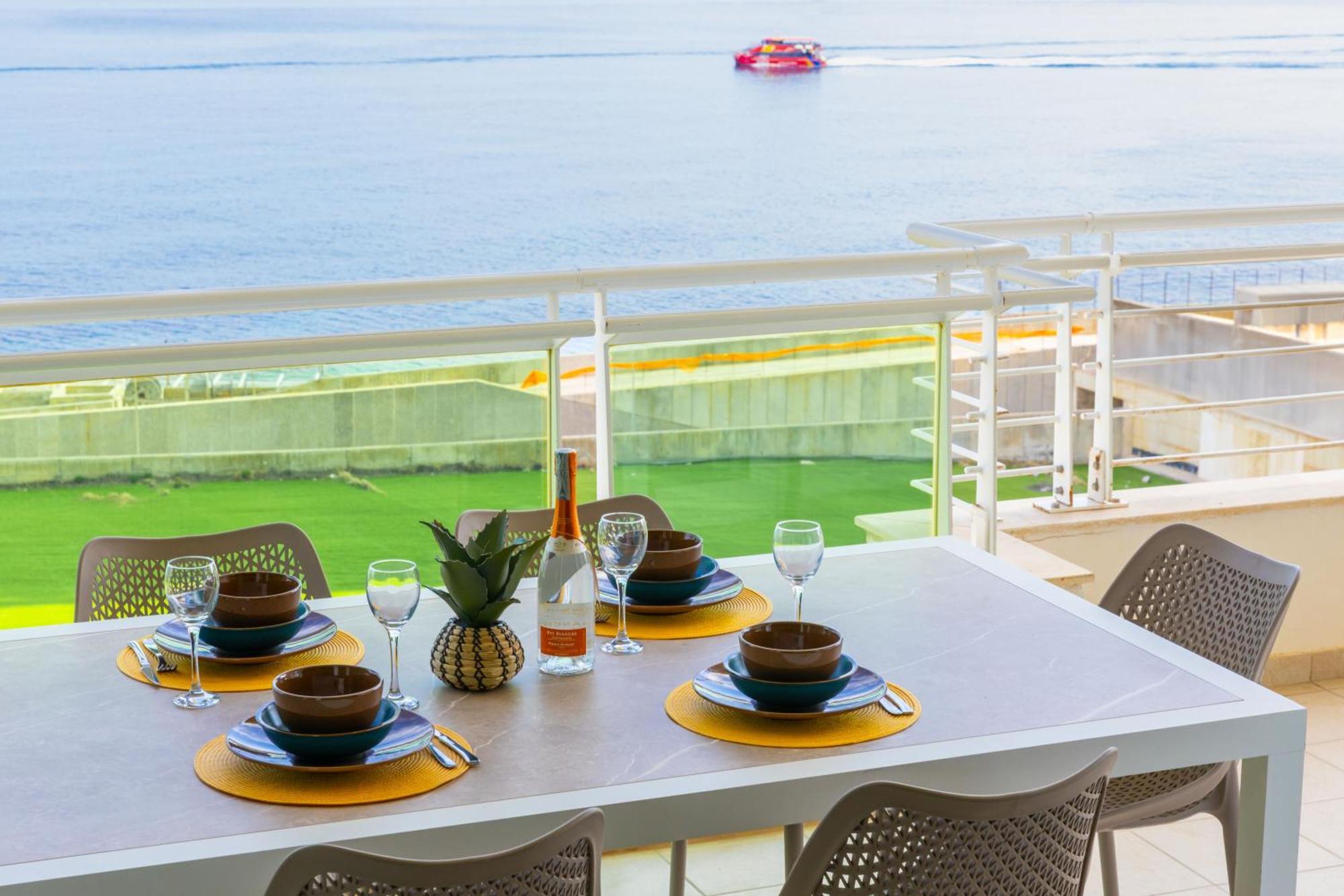 Luxury Seafront 3Br With Pool By Arcobnb Sliema Bagian luar foto