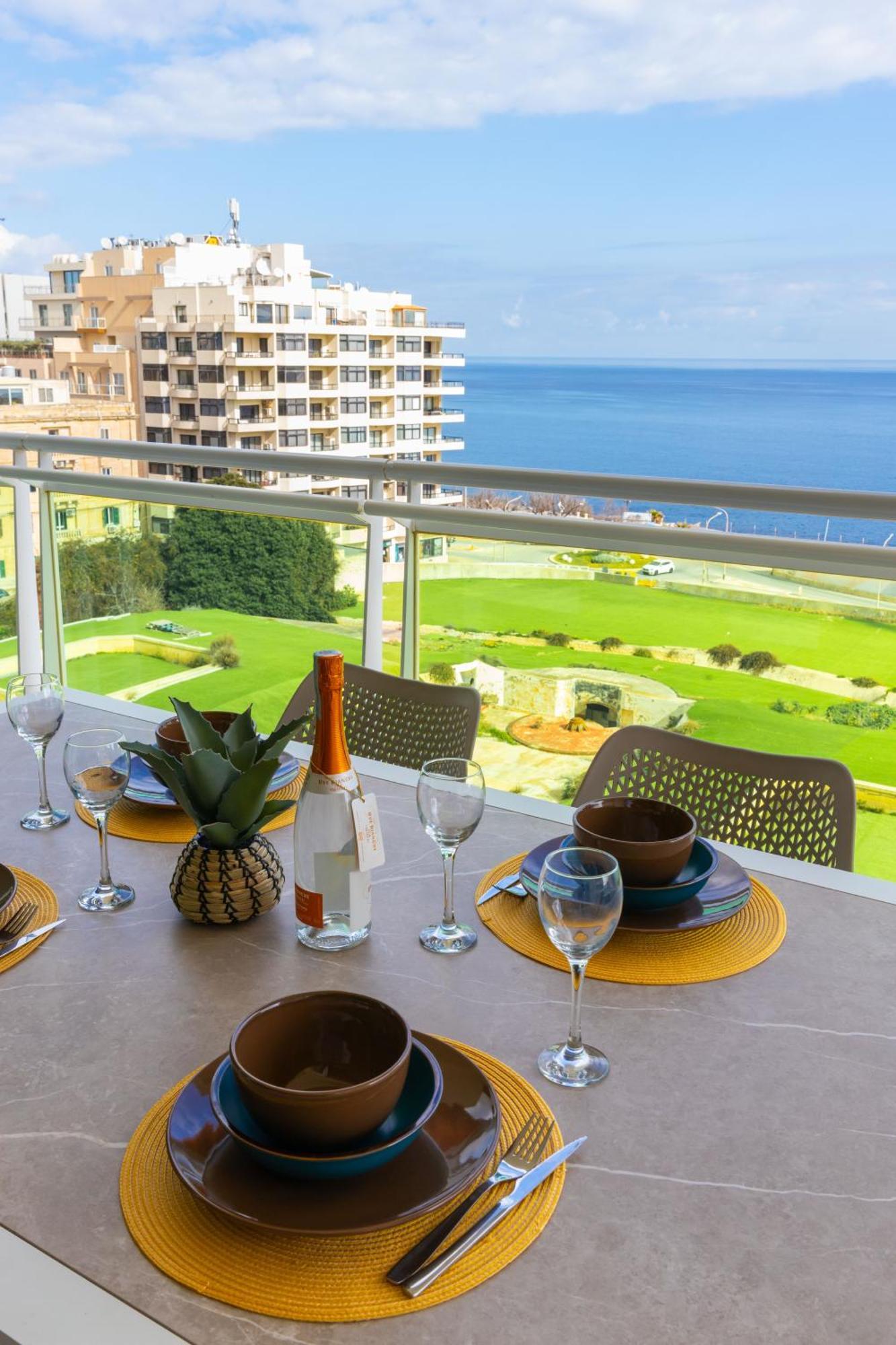 Luxury Seafront 3Br With Pool By Arcobnb Sliema Bagian luar foto